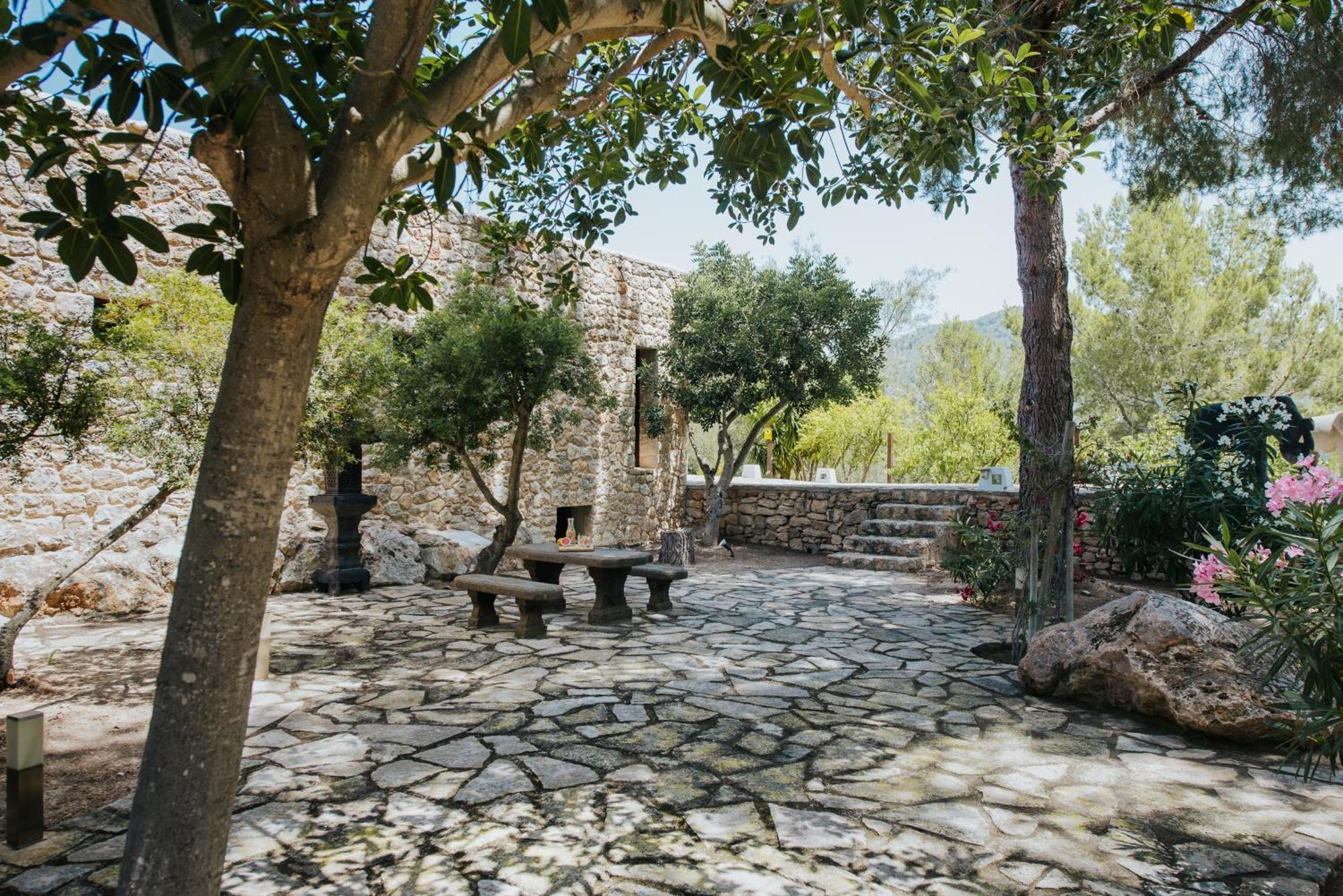 Villa & Guesthouse Paissa D'En Bernat Cala Tarida  Ngoại thất bức ảnh