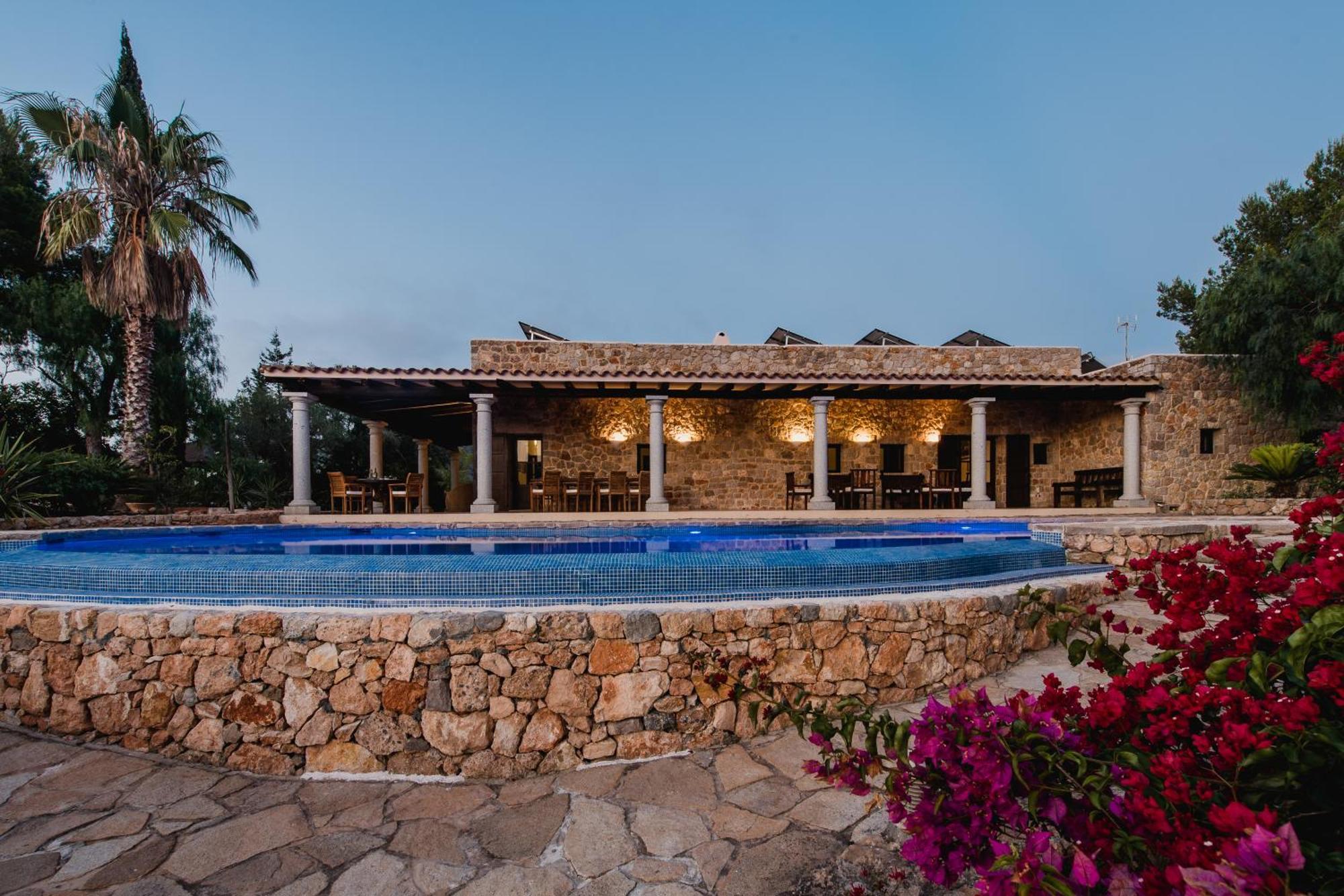 Villa & Guesthouse Paissa D'En Bernat Cala Tarida  Ngoại thất bức ảnh