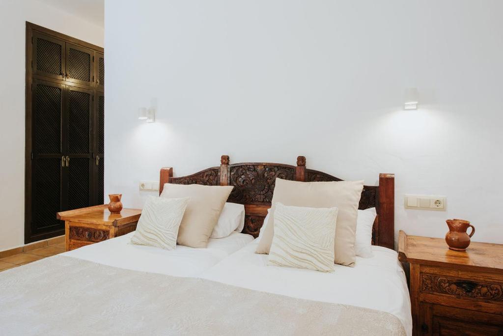 Villa & Guesthouse Paissa D'En Bernat Cala Tarida  Ngoại thất bức ảnh